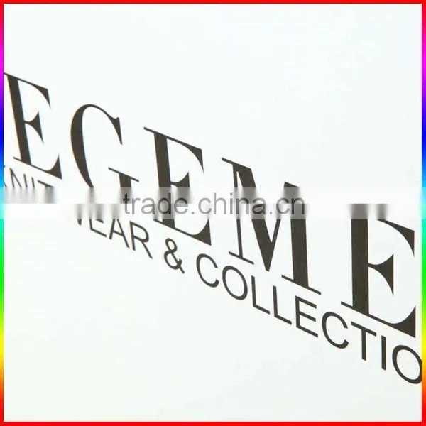 Custom Knitwear Collection White Paper Packing Bag With Gold Foil Logo photo-2