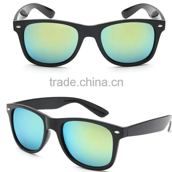 Novelty Fashion Private Label UV400 Custom Polarized Lens Plastic Sunglasses photo-3