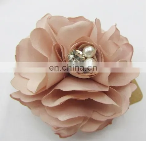 Lady Flowers Hot Sale Promotion Tulle and Satin Ribbon With Pear Rhinestone Center Flower on Sunshine Field