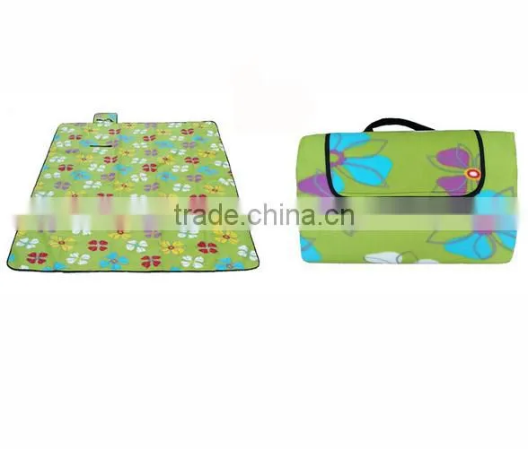 Customized Check Waterproof Picnic Insulation Blanket photo-3