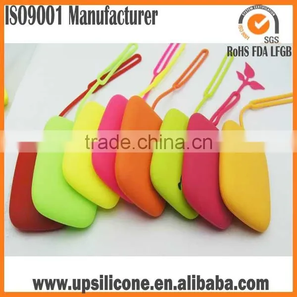 Wholesale the Newest Fashion Cheap Silicone Bag for Key and Card Silicone Key Pouch photo-3