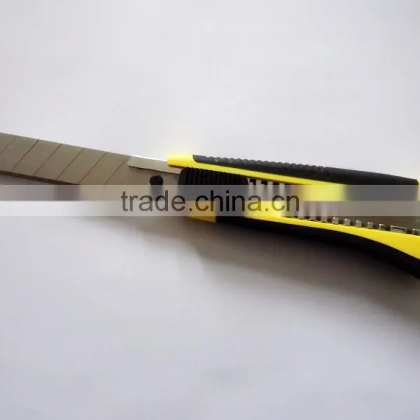 Professional 18mm Utility Knife Paper Cutter With Rubber Grip Handle photo-3