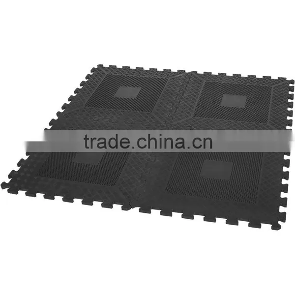 4 Piece Rubber Interlocking Floor Mat Set photo-3