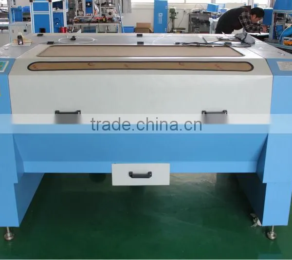 Mini Craft Laser Cutting Machine,laser Foam Cutting Machine,sportswear Laser Cutting Machine