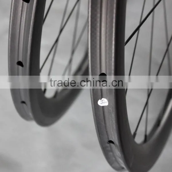 OEM Carbon Road Bicycle Wheels 700c Full Carbon Road Bike Wheelset 40mm Tubular Carbon Wheels photo-3