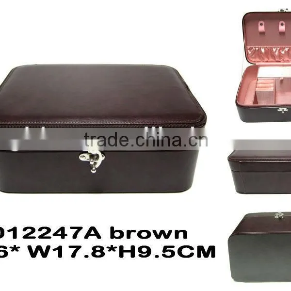Faux Leather Travel Jewelry Box in Brown, NEW!