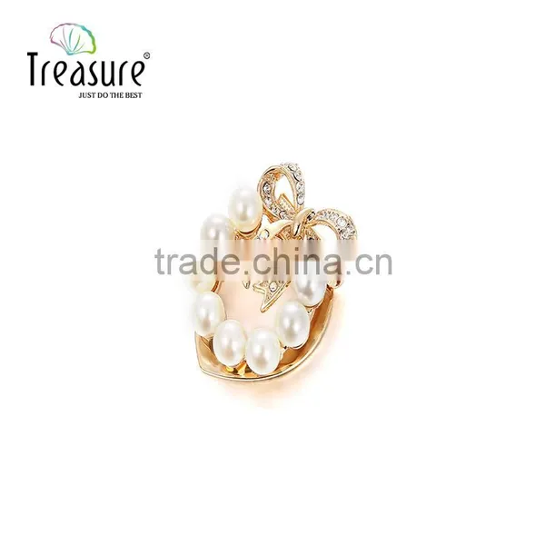 Fashion 2016 Golden Alloy Pearl and Rhinestone Cute Bowknot Brooch Jewelry photo-2