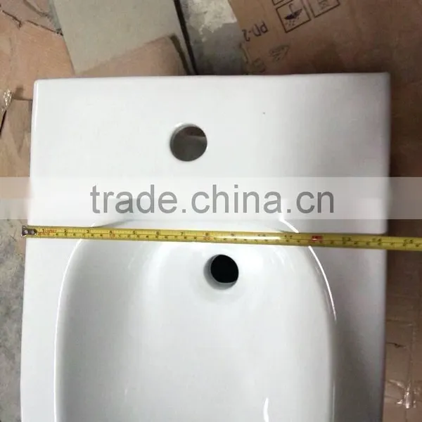 Private Clean Sanitary Female Bathroom Ceramic Women Toilet Bidet photo-2