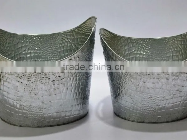 DECORATIVE METAL WINE COOLER photo-3