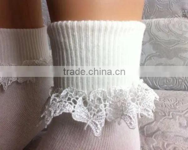 2015 Good Quality Classic White Lace Design Baby Socks photo-3