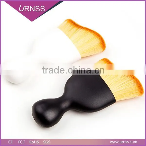 Curved Makeup Face Brush photo-4