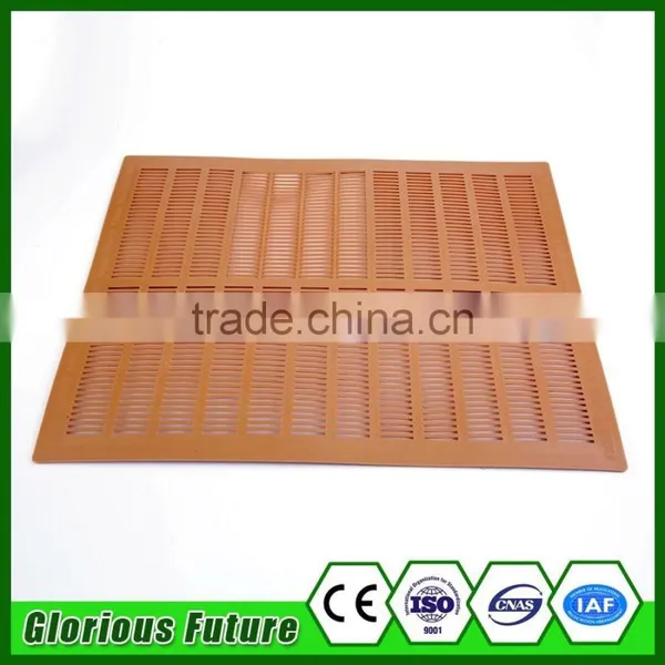 Honey Bee Hive Tools Rubber Propolis Collector Price/Plastic Propolis Trap Collector photo-3