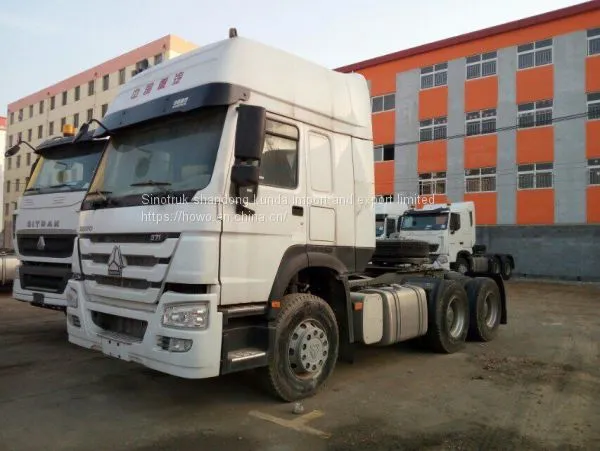 6x4 Sinotruk Howo Tractor for Sale ZZ4257N3247A photo-3