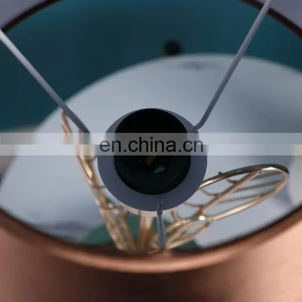 Popular New Design Living Room Decor Gold Leaf Shape Luxury Bedside Lamps for Hotel Home photo-4