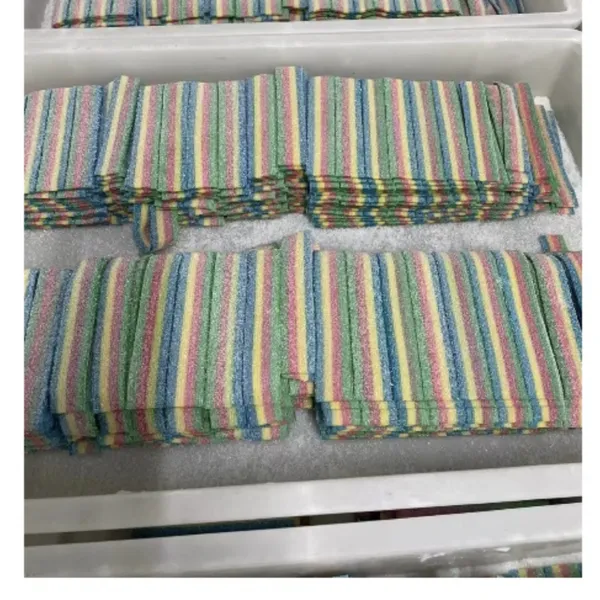 Assorted Fruit OEM Halal Gummy Candy With Different Shapes and Sour Candy, Marshmellow, Jelly Bean, Peeling Candy, Roll Candy photo-4
