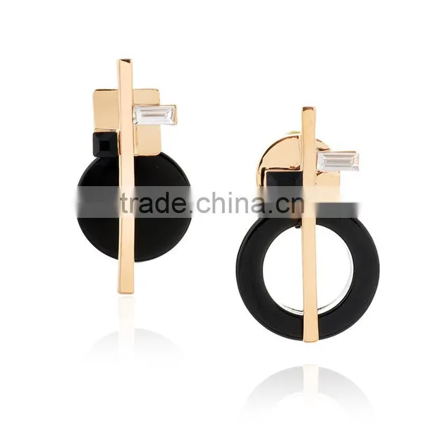 Latest Design Fashionable 22k Gold Big Black Stone Asymmetric Earrings photo-2