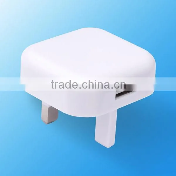 Hot Selling in 5v 1A UK Pllug Usb Wall Charger for Mobile Phone photo-3