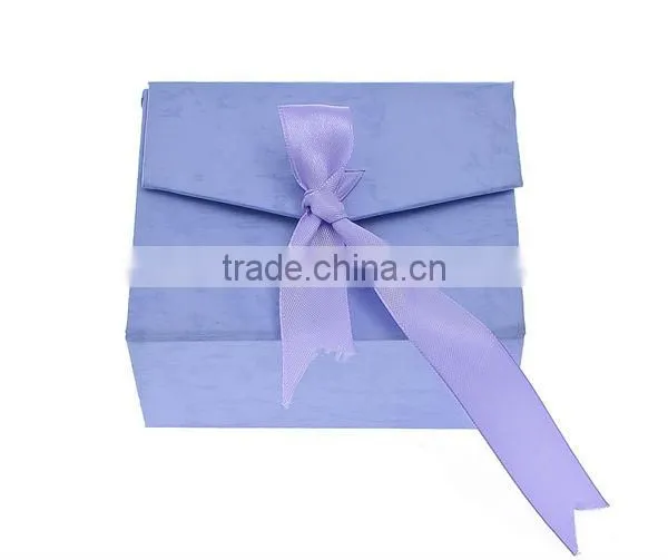 Handbag Shaped Paper Watch Box With Pillow photo-5