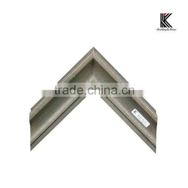 Classic Picture Frame Moulding