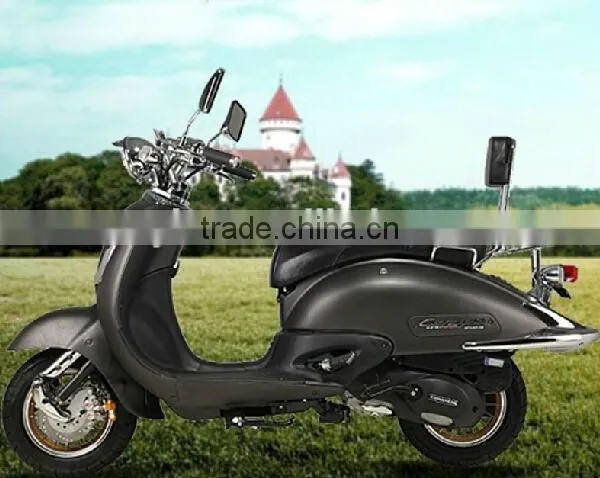 Hot Sale CE 125cc Gas Scooter ( QT-125) photo-2
