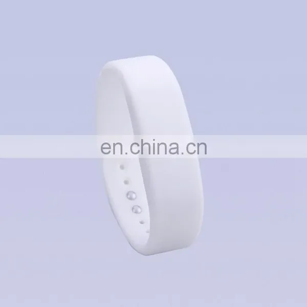 2016 Hottest Customized Logo Silicone Bracelet Soft Smart Bracelet Wristband Fitness photo-2