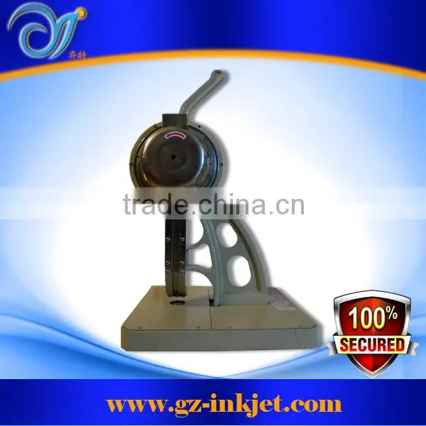 Click!Poster grommet machine
