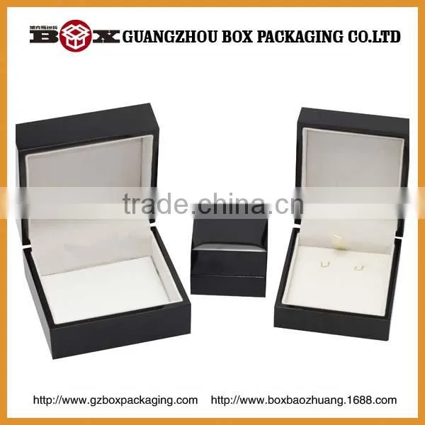 Beautiful Custom Logo Printed Wooden Jewelry Gift Boxes photo-2