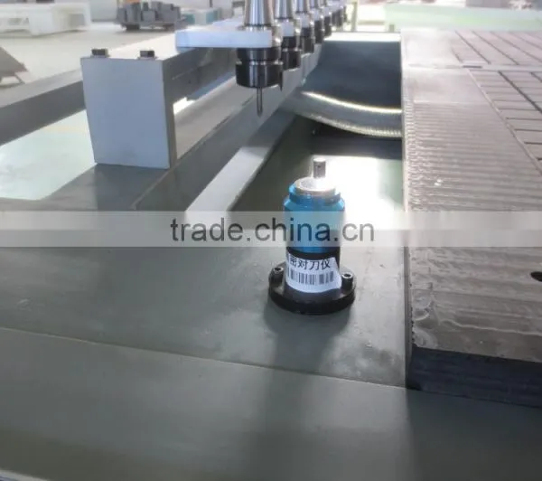 Donglian China Machine Automatic 3d Wood Carving Cnc Router With HSD Spindle photo-6