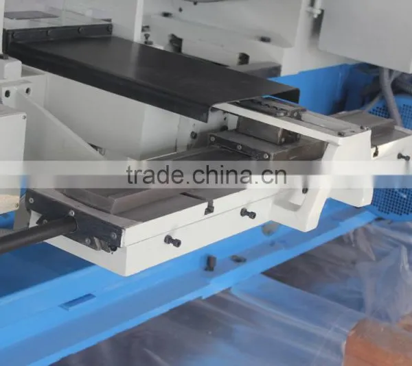 Horizontal Manual Large Spindle Bore Lathe Machine photo-5