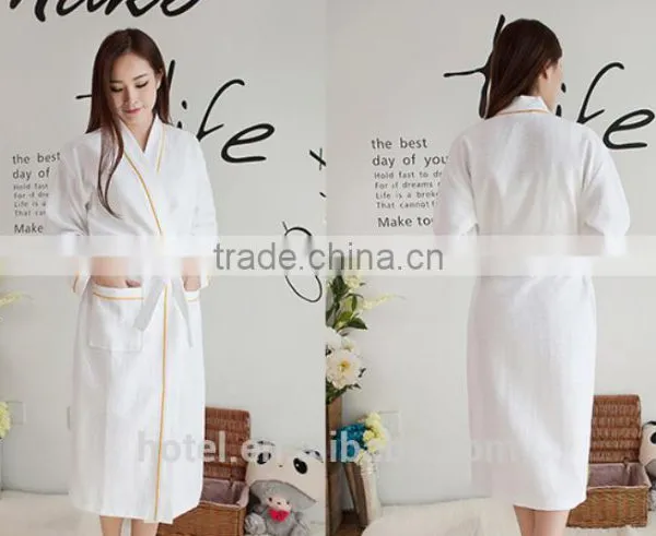 Customized Color 100% Cotton Waffle Fabric Unisx Wholesale Bathrobe