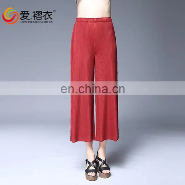 China Cheap Newest Design Colors Sublimation Flower Pattern Printed Pants for Women photo-4