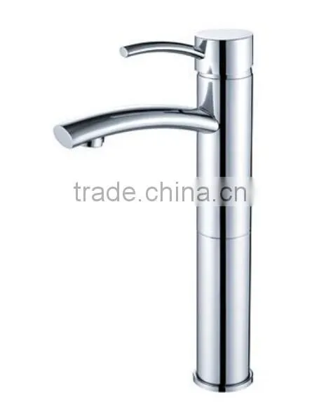 Chrome Bath Faucet Hot and Cold Water Tap photo-6