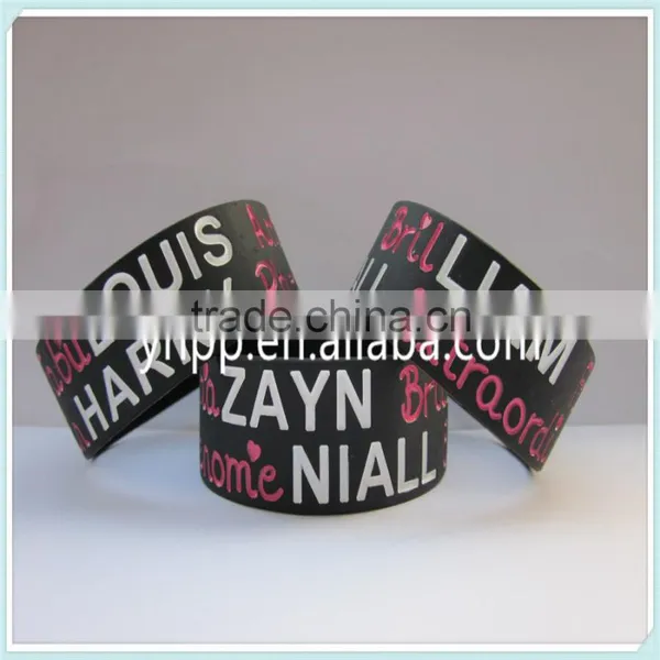 Debossed and Ink-filled Colour Silicone Wristband Promotional Bracelet photo-2