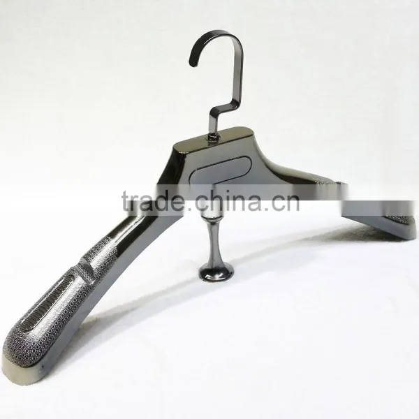 Electroplating Brown Plastic Cloth Hanger photo-2