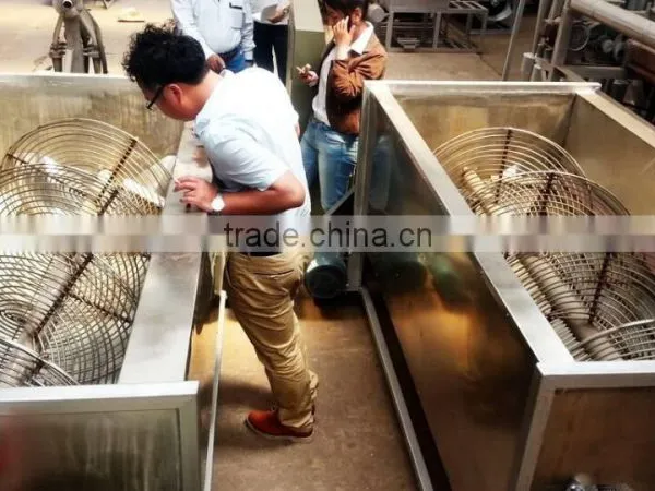 New Condition and Stripper Type Automatic Cassava Peeler Peeling Machine photo-4