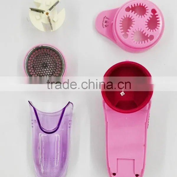 NK-7799 Fabric Fuzz Dust Remover Newest Portable Hair Ball Trimmer Sweater Clothes Shaver Pill Battery Electric Clothes Brush photo-2