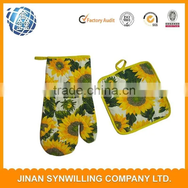 Kitchen Use Heat Resistant Kitchen Cooking Gloves With Cotton Filling photo-4
