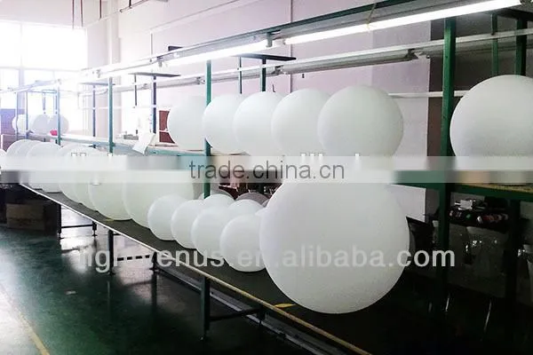 Magic LED Ball /PE Material Rotational Moulding Floating Ball Chocolate Mould Ball photo-2
