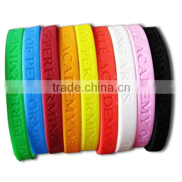 Customized Plastic Wristband Silicon Bracelets photo-4