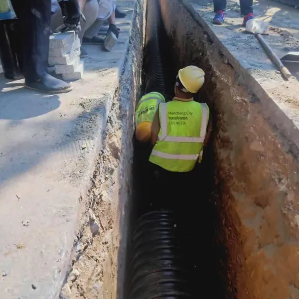 Hdpe Steel Strip Reinforced Polyethylene Spiral Corrugated Pipe, on - Site Construction Guidance at the Construction Site for After - Sales Service
