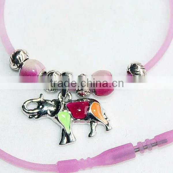 Colorful Elephant Shaped New Design Silicone Necklace With UV & Glow In The Dark Function