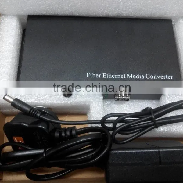 1000M 4 RJ45 and 1 SFP Fiber Switch photo-3
