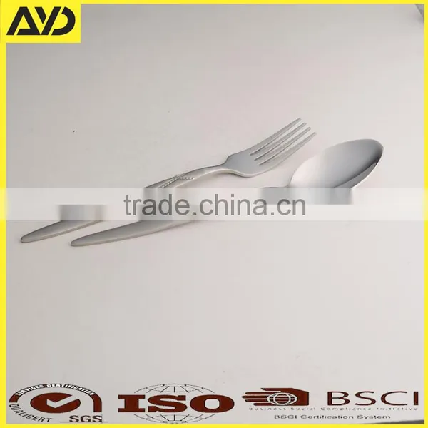 24Piece Luxury 18/10 Steel Cutlery Set With Lifetime Guarantee photo-4