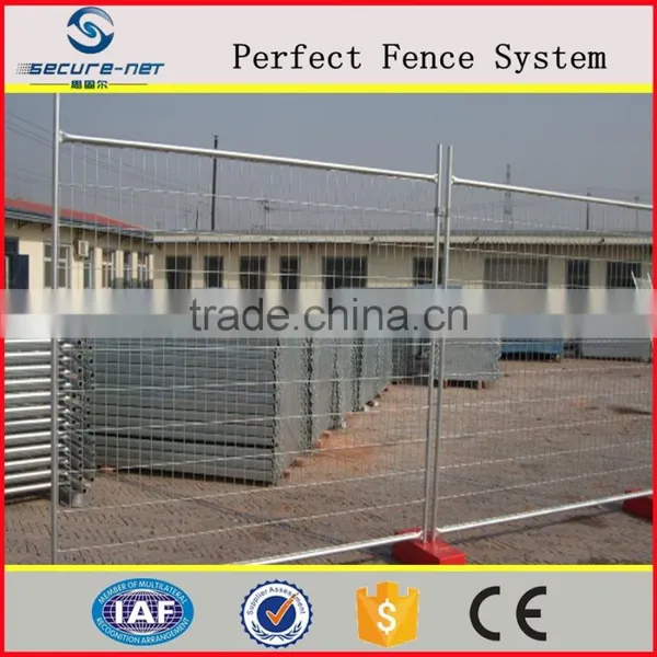 Free-standing Rot Proof Silver Galvanized Mobile Fence in Stock photo-3