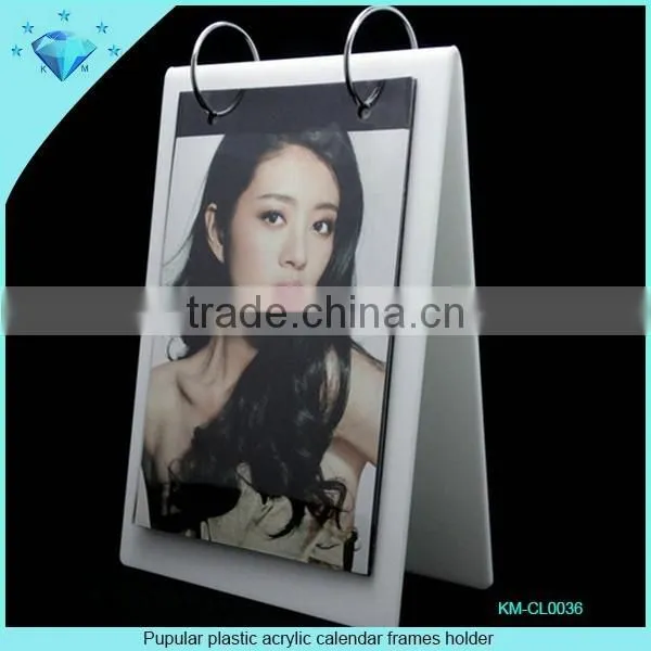 Transparent Acrylic Arc-shaped Photo Frame photo-6