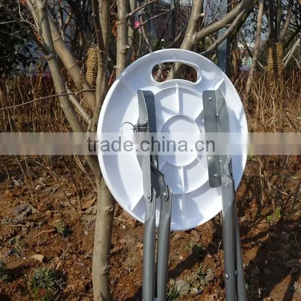 Strong and Durable 45H Metal Leg and Plastic Round Folding Stool photo-4