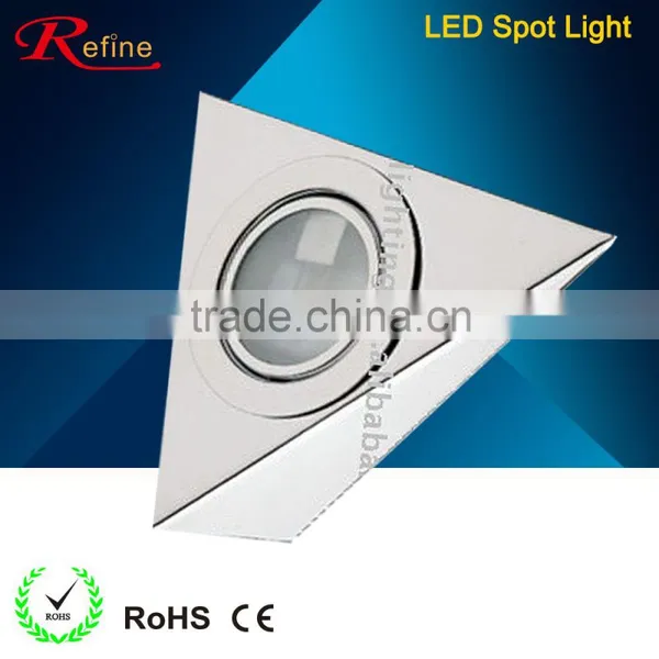 Steel Shape Triangle Net Light