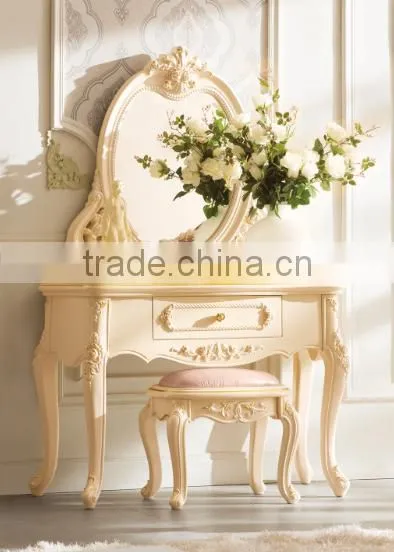 White Luxury Antique Customized Oak Solid Wood Luxury Wardrobe for Sale photo-4