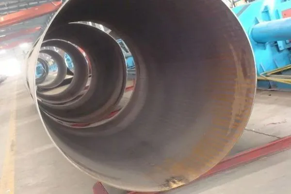 Large Diameter Lsaw Steel Pipe for Conveying Oil Gas and Construction Project photo-3