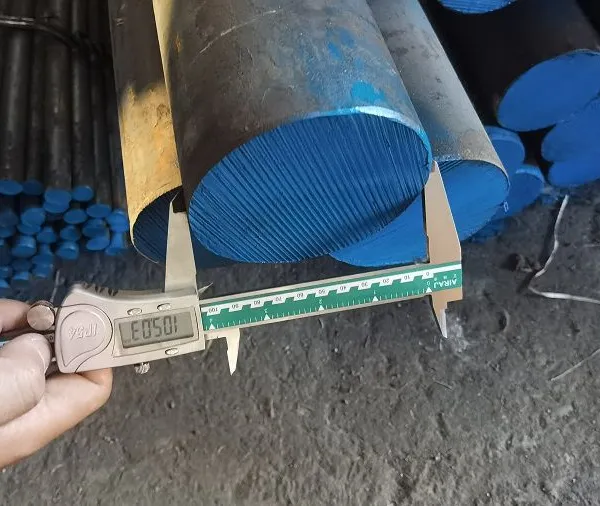 Hot Rolled Round Steel Bar Q235 Q355 45 40Cr 20CrMo for Construction photo-3